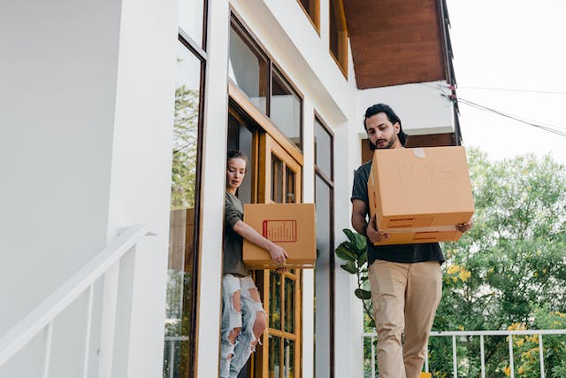 tenants-moving-out